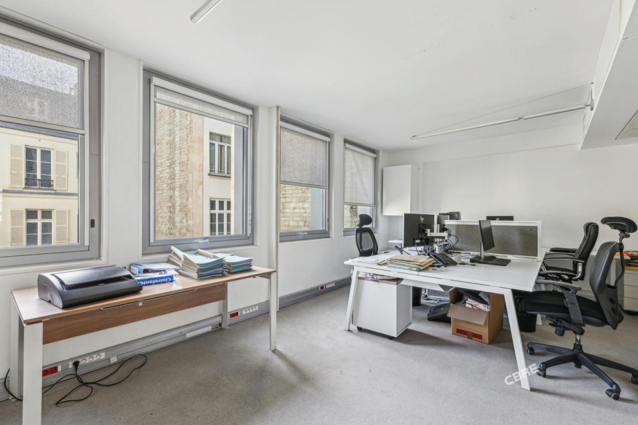 Bureau Paris 901m² Location bureau Paris OLBUR2426933 0
